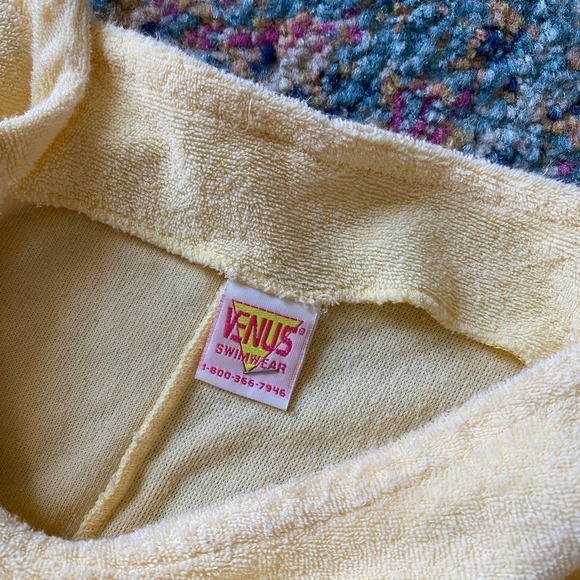 Vintage 1980s/90s Light Pastel Yellow Terry Cloth Mini Dress Swim Coverup - Picture 6 of 7